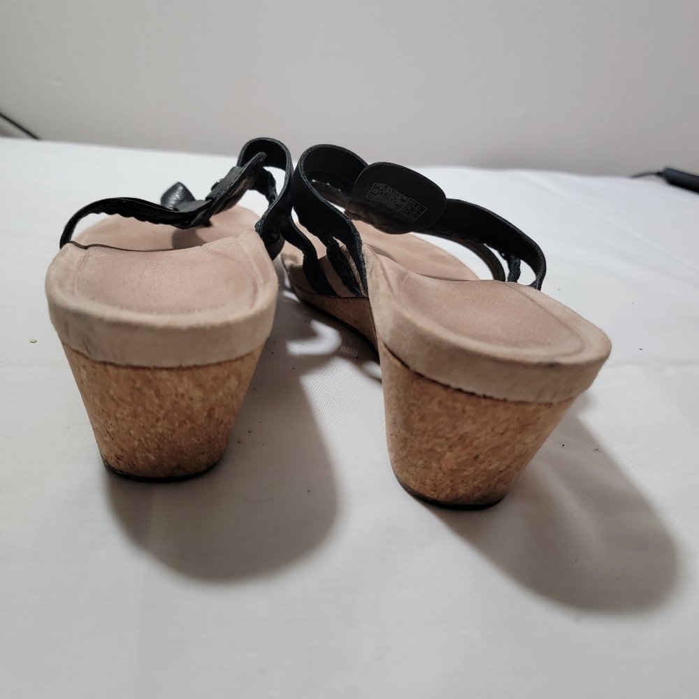Ugg Women's Maddie Leather, Suede, Cork Black Wedge Thong Slides Sandals Sz 8.5 - Picture 7 of 8